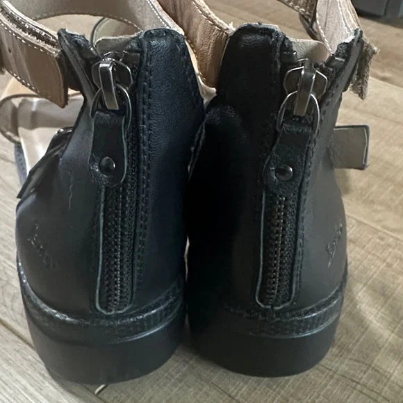 Jambu Black and Tan Strappy Ankle-Buckle Sandals - Picture 13 of 14